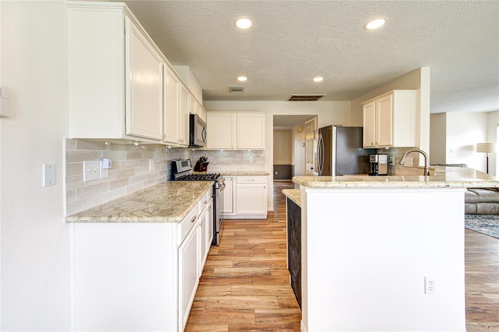 3109 Watercastle Court, League City, Texas image 24