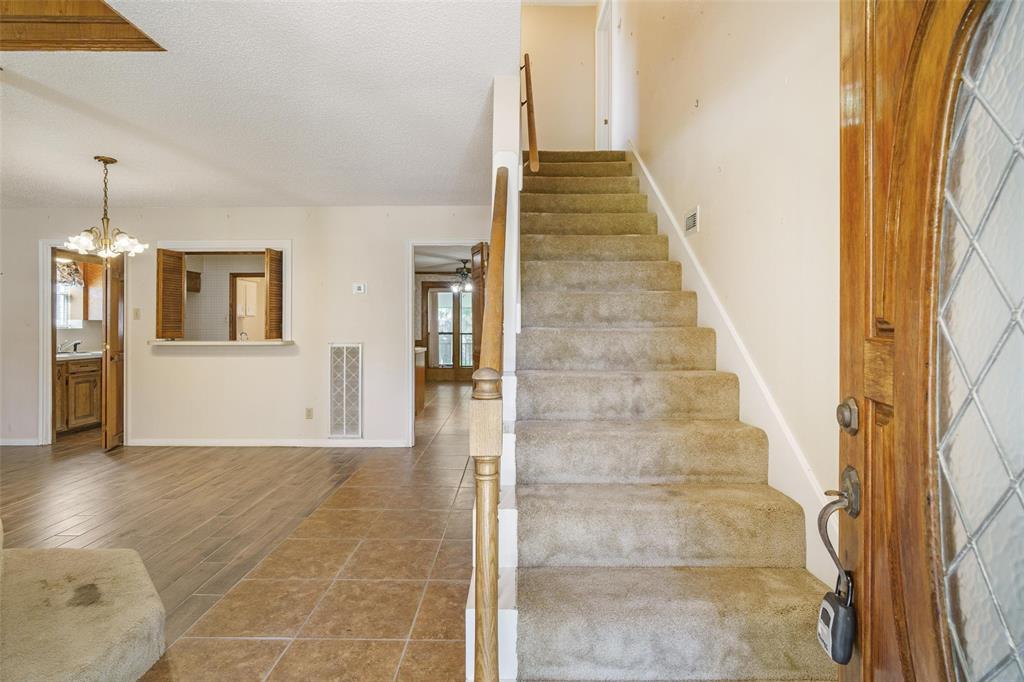 1812 Talon Drive