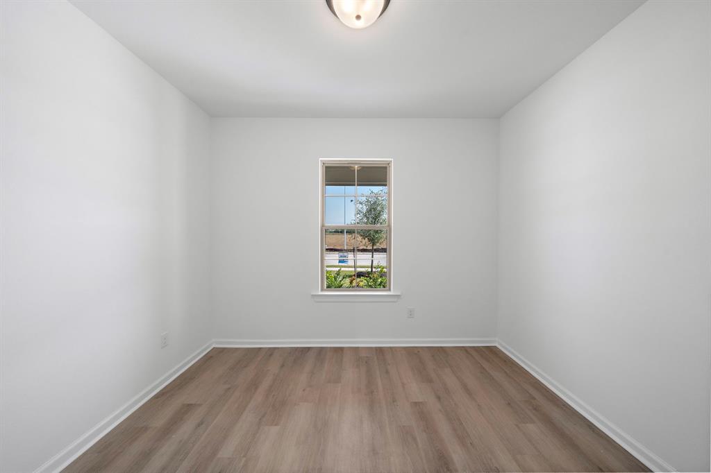 710 Blue Sky Place, Beasley, Texas image 16