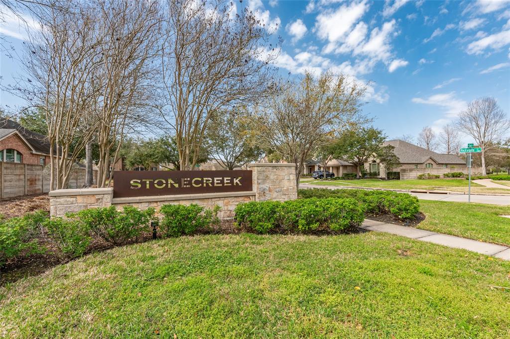 2505 Rockygate Lane, Friendswood, Texas image 49