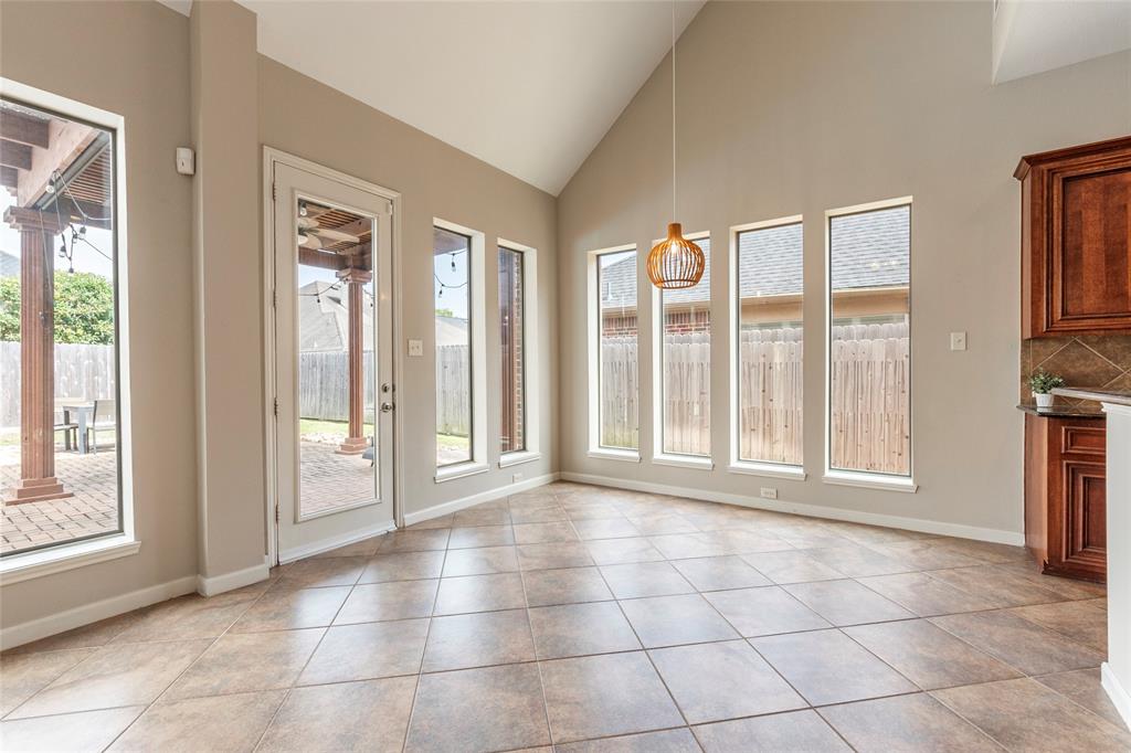 2505 Rockygate Lane, Friendswood, Texas image 15