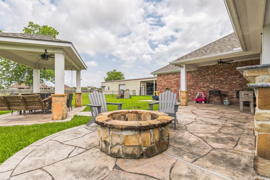4219 Landon Lane, Baytown, Texas image 30