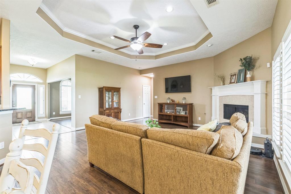 4219 Landon Lane, Baytown, Texas image 8