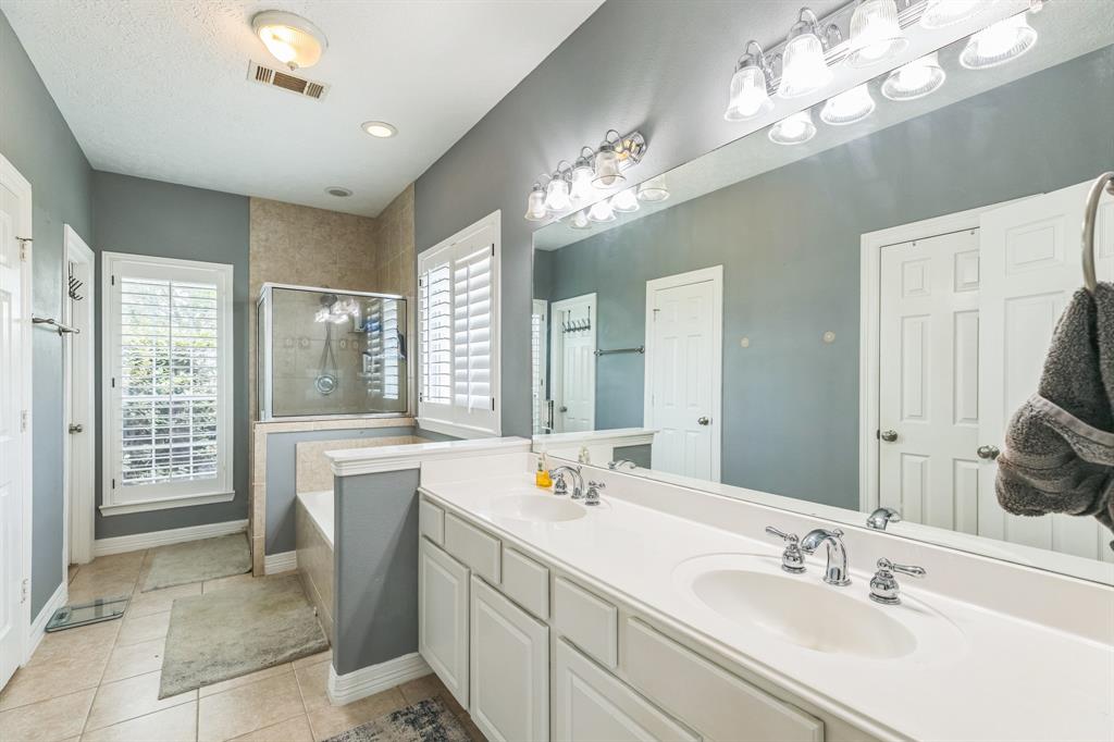 4219 Landon Lane, Baytown, Texas image 17