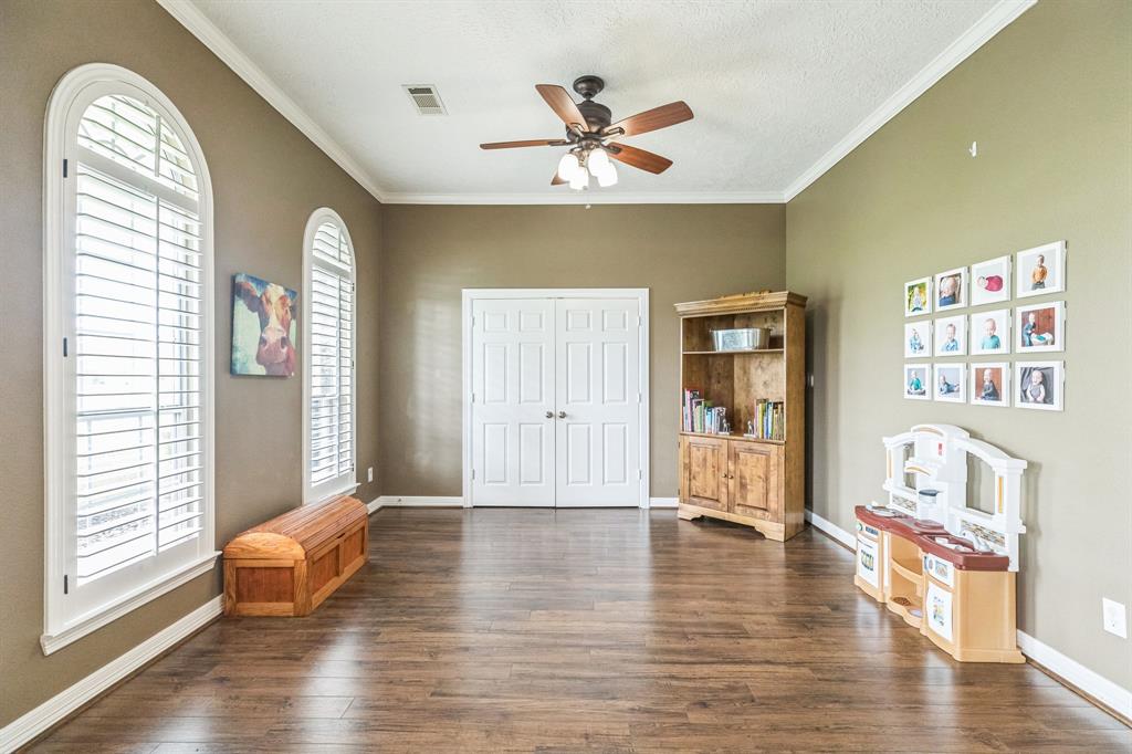 4219 Landon Lane, Baytown, Texas image 14