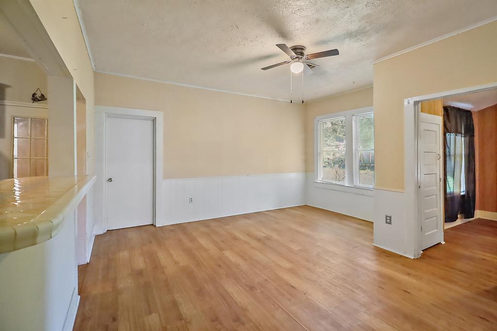 5422 1st Street, Crosby, Texas image 7