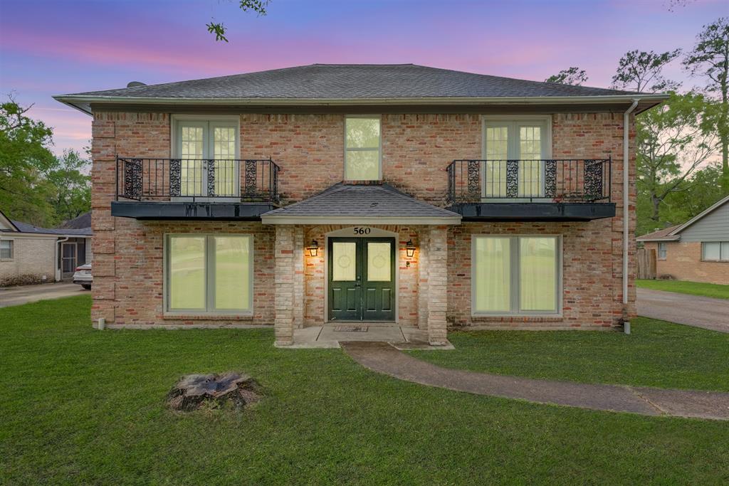 560 Landfall Lane, Conroe, Texas image 1