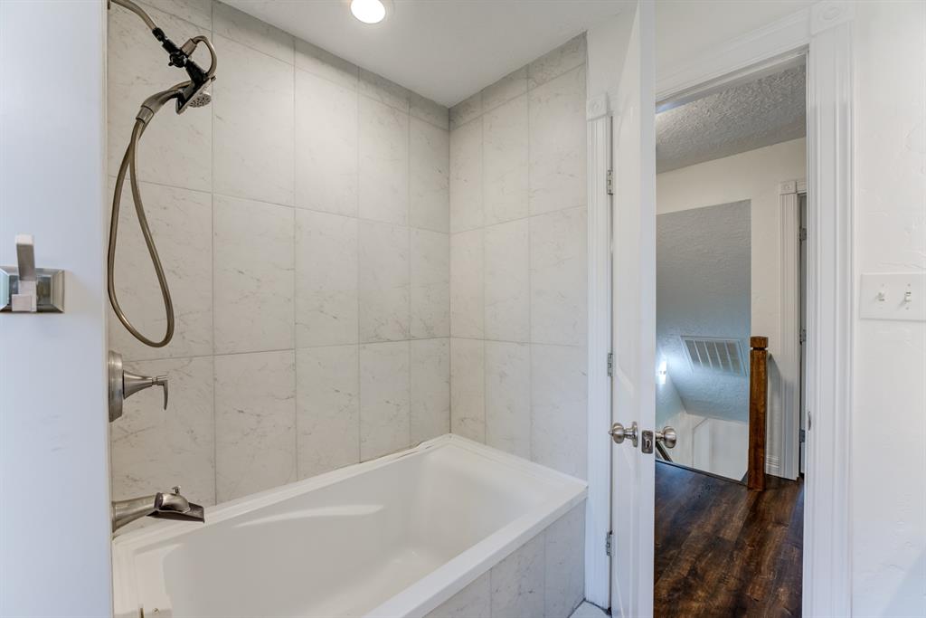 560 Landfall Lane, Conroe, Texas image 34