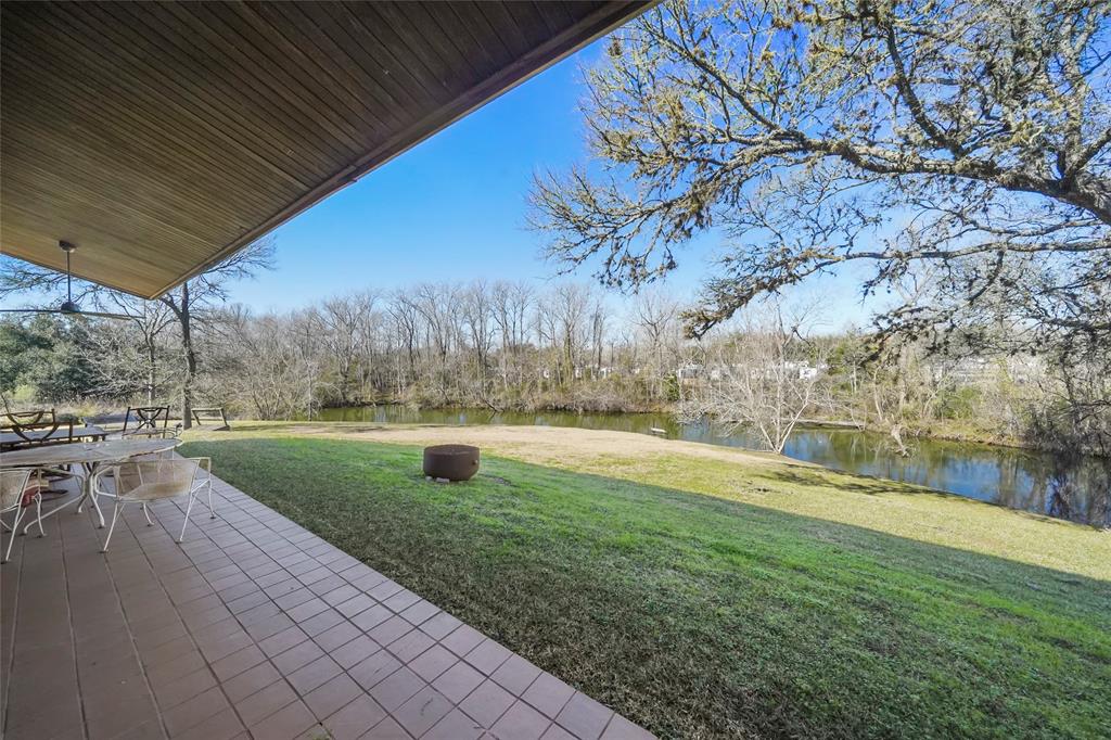 11211 Windswept Way, Willis, Texas image 4