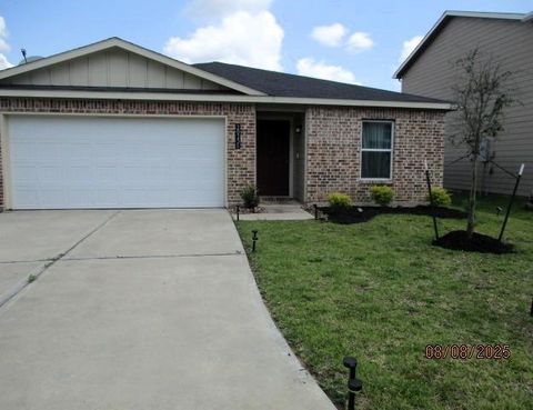 Photo of 10131 Cerritos Drive SE, Conroe, TX 77306 (MLS # 95684554)