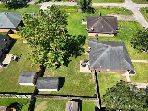 A home in Brazoria