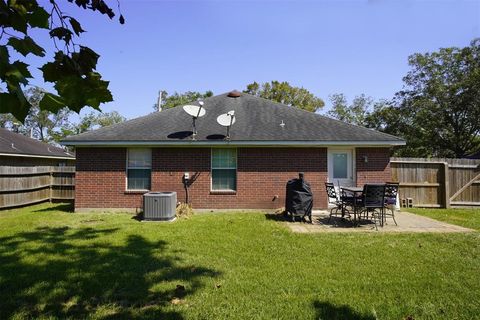 A home in Brazoria