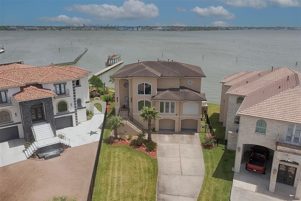 2242 Marina Way