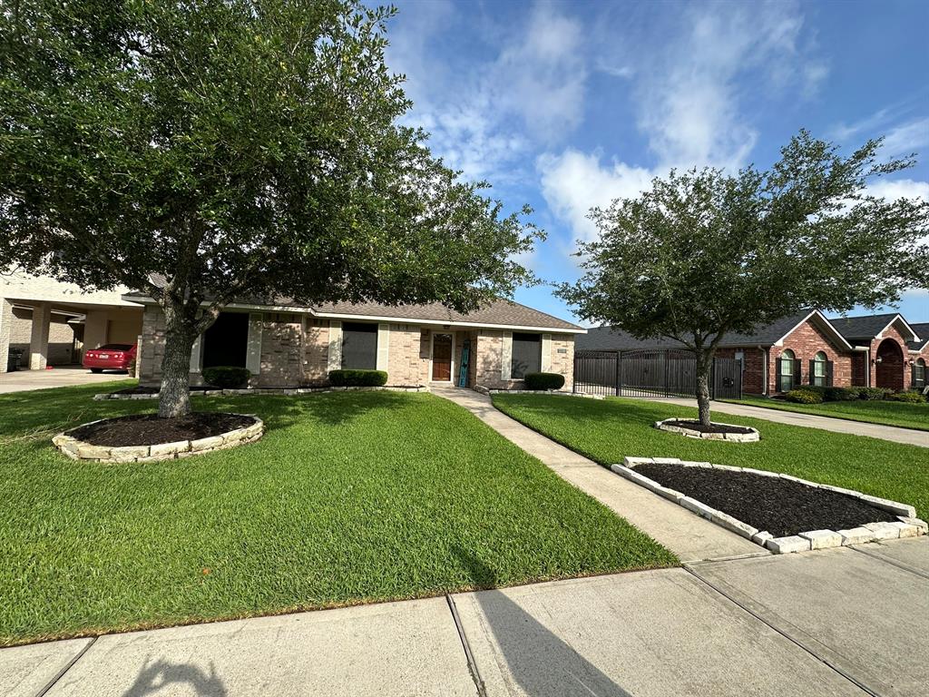 2330 Pasqua Trail, League City, Texas image 11