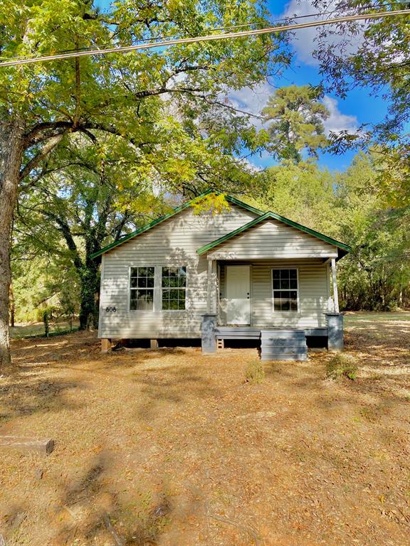 808 Stokes Street, Crockett, Texas image 1