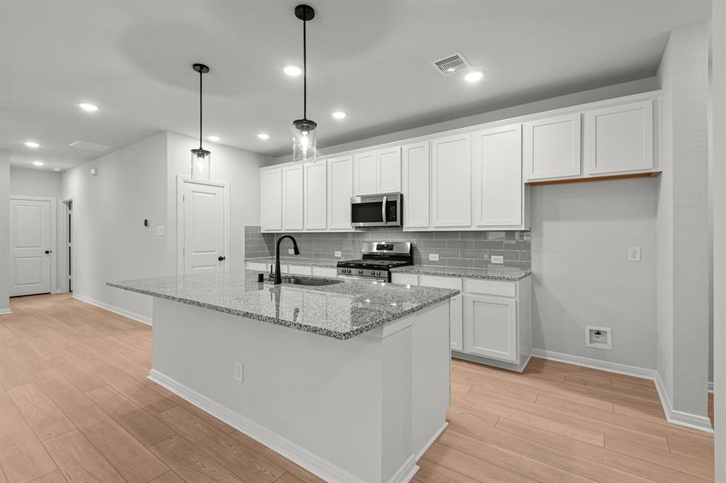 562 Red Eyed Vireo Court, Magnolia, Texas image 19