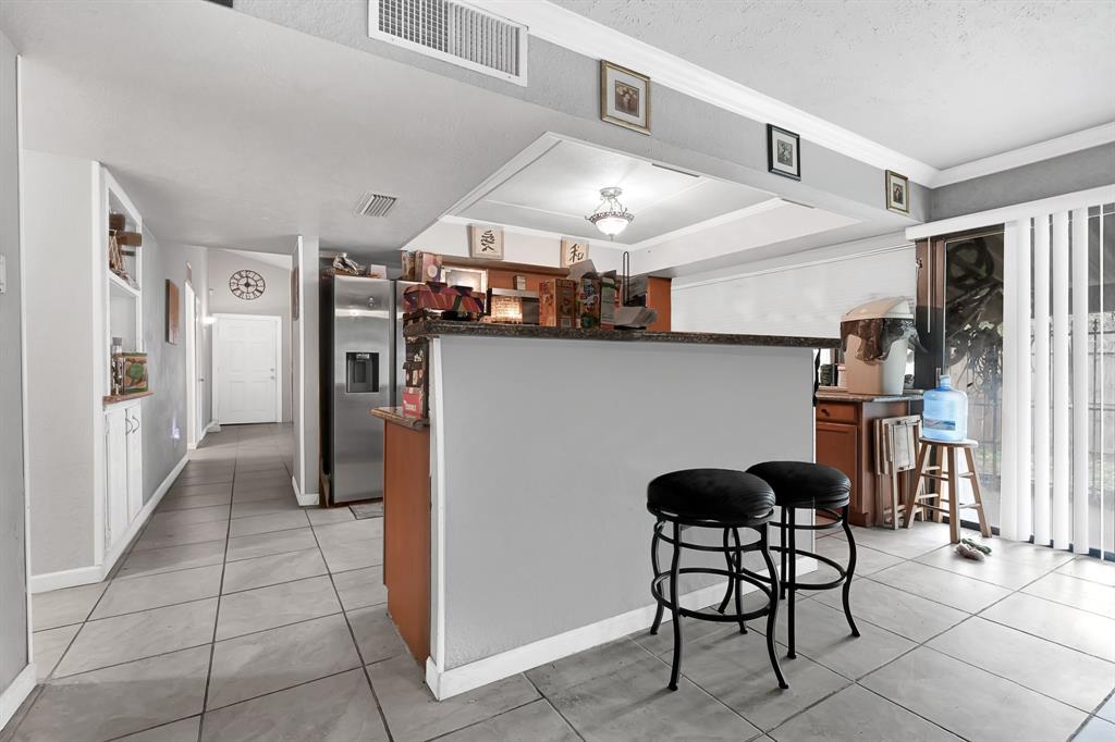 5510 Hickory Forest Drive, Houston, Texas image 9