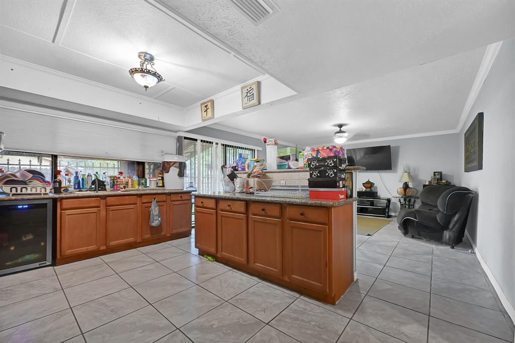 5510 Hickory Forest Drive, Houston, Texas image 7