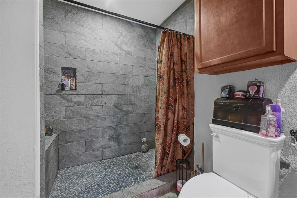 5510 Hickory Forest Drive, Houston, Texas image 18