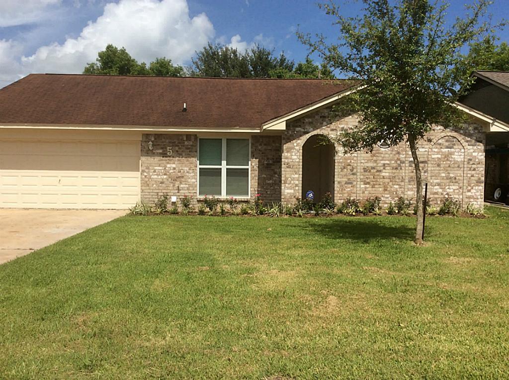 5 Lazybrook Street, Angleton, Texas image 4
