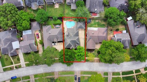 Single Family Residence in Houston TX 906 Heathgate Drive 46.jpg