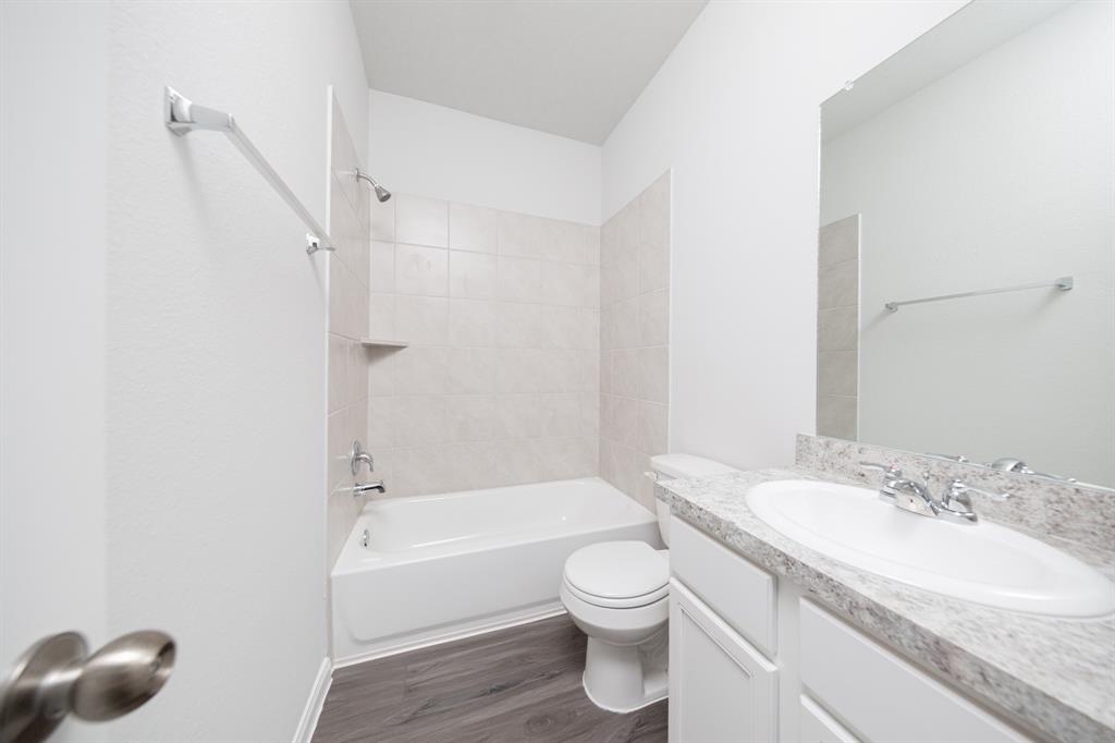 16527 Willow Forest Drive, Conroe, Texas image 5
