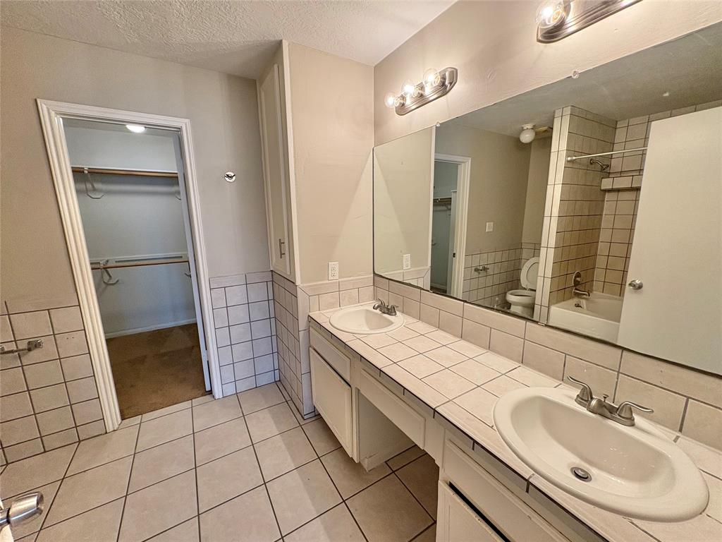 20107 Bambiwoods Drive, Humble, Texas image 8