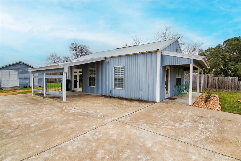 820 N Jefferson Street, La Grange, Texas image 4