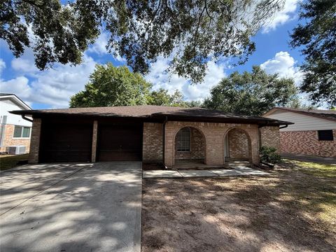 A home in League City