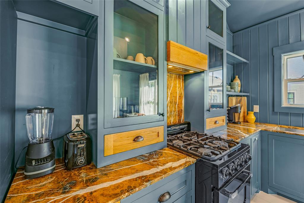 3119 Avenue L, Galveston, Texas image 11