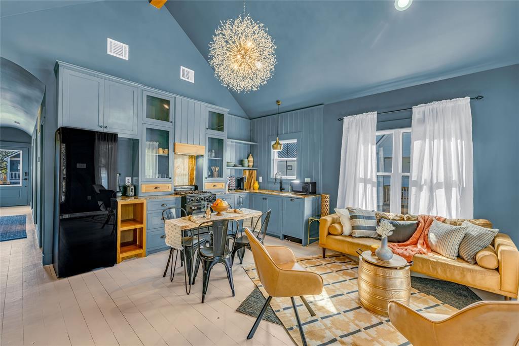 3119 Avenue L, Galveston, Texas image 3