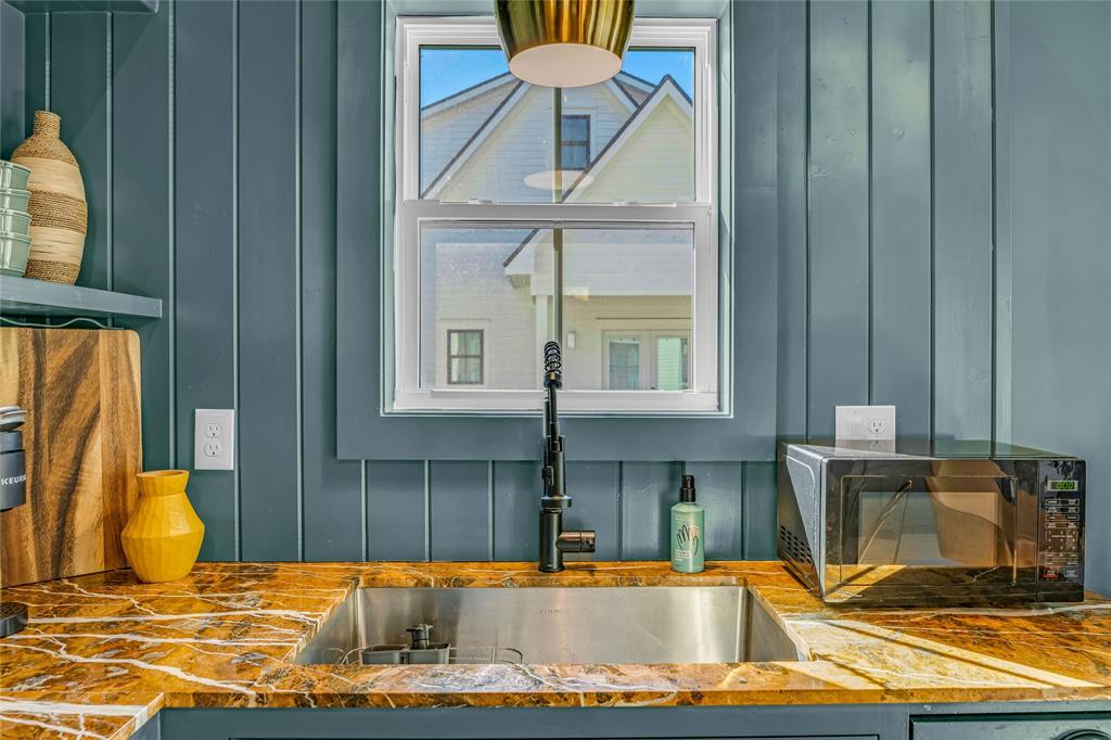 3119 Avenue L, Galveston, Texas image 12