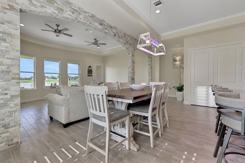 3718 Palm Crest Drive, Rosharon, Texas image 17