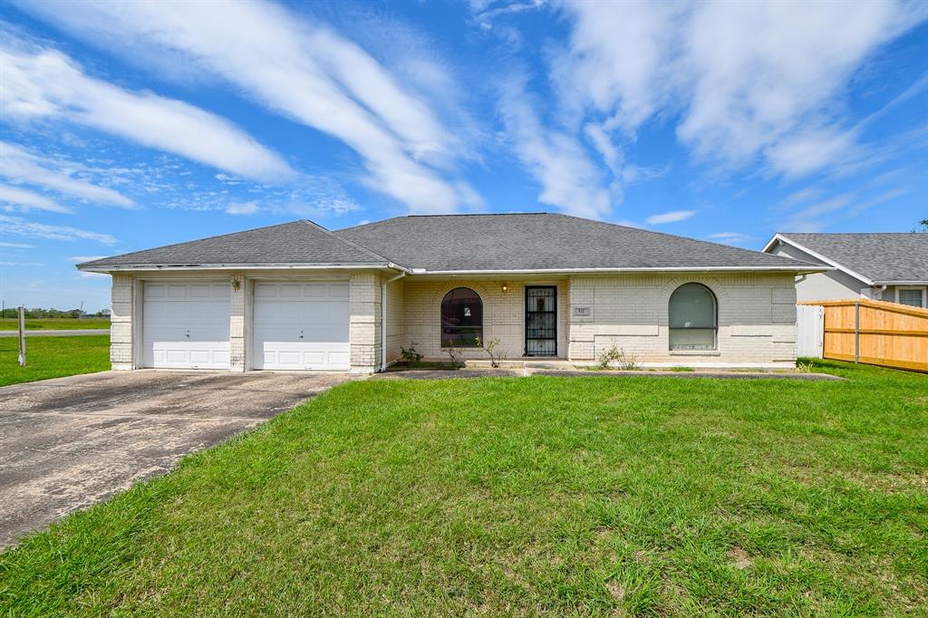 512 Town And Country Drive, El Campo, Texas image 15