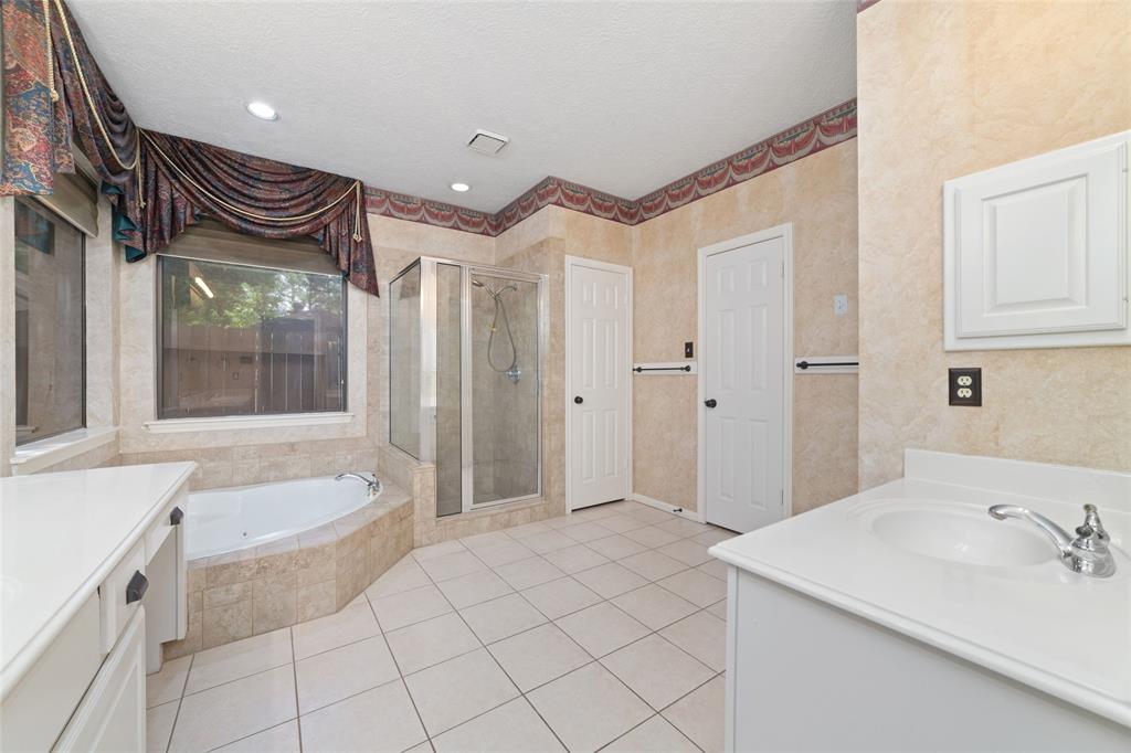 5314 Wild Blackberry Drive, Kingwood, Texas image 20
