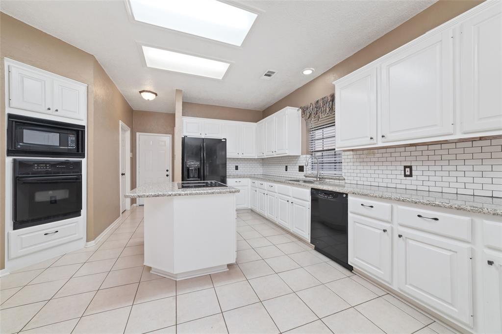5314 Wild Blackberry Drive, Kingwood, Texas image 12