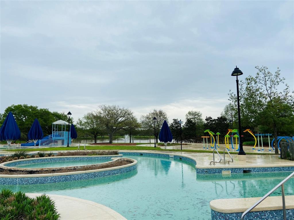 2802 Grants River Circle, Sugar Land, Texas image 38