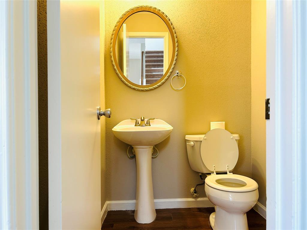 2802 Grants River Circle, Sugar Land, Texas image 16