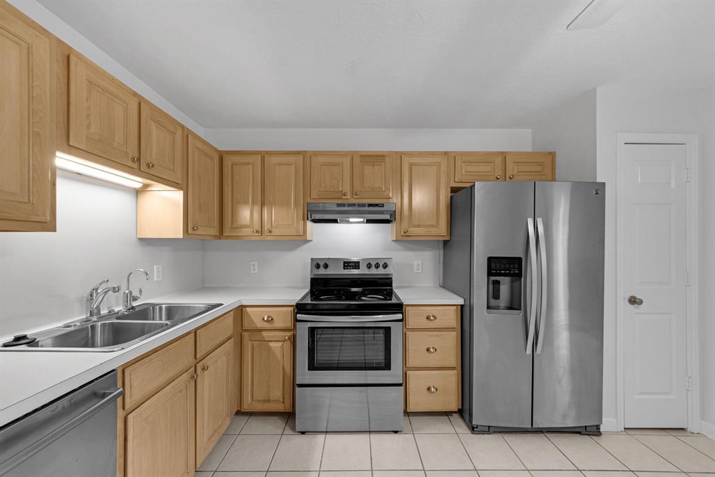 2521 Crosstimbers Street #A3, Huntsville, Texas image 6