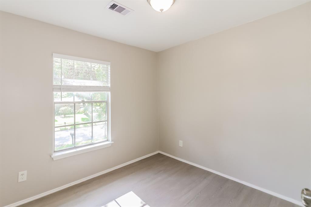 3403 Meadowview Drive, Missouri City, Texas image 16