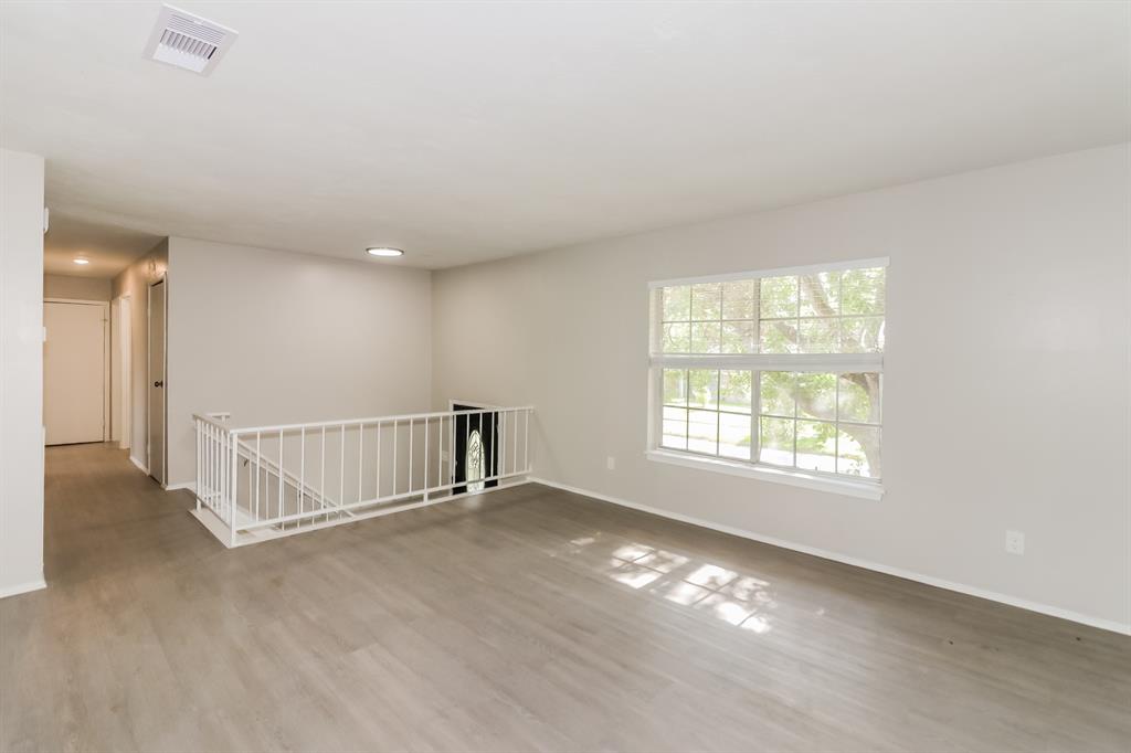 3403 Meadowview Drive, Missouri City, Texas image 12