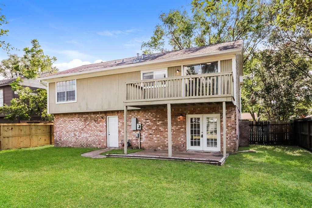 3403 Meadowview Drive, Missouri City, Texas image 20