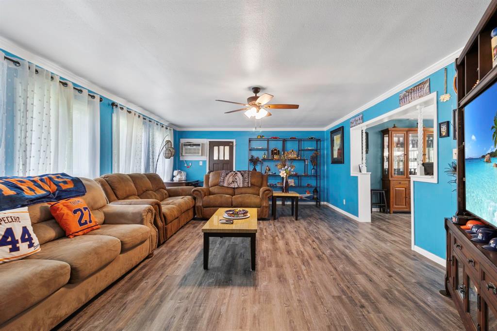178 Inwood Drive, Livingston, Texas image 2