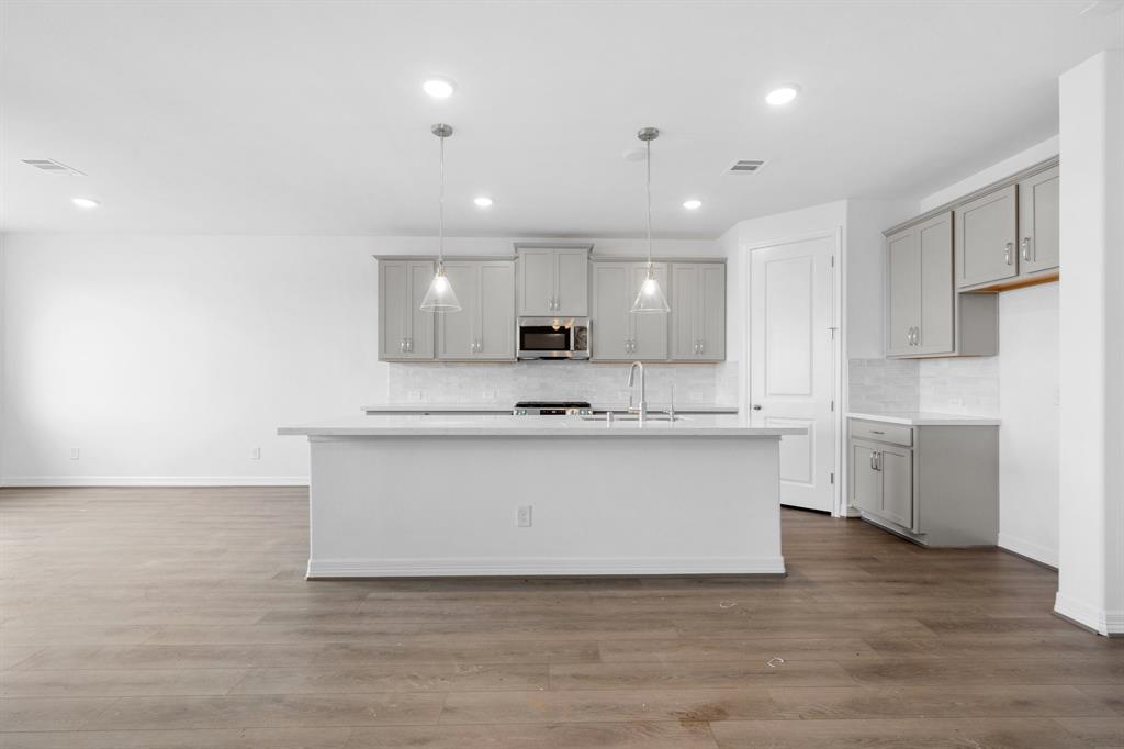 32026 Fernwood Mallow Court, Hockley, Texas image 12