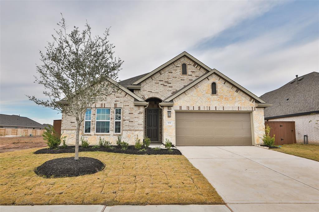 5018 Field Sparrow Lane, Rosenberg, Texas image 3