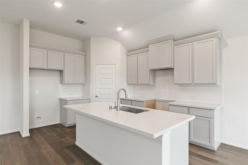 5018 Field Sparrow Lane, Rosenberg, Texas image 16