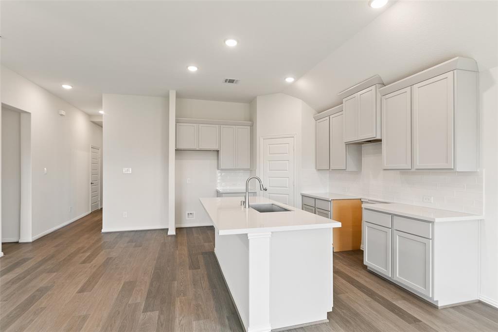 5018 Field Sparrow Lane, Rosenberg, Texas image 17