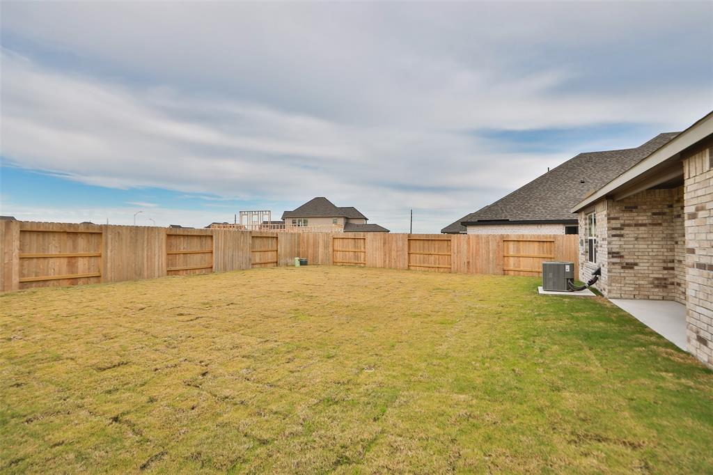 5018 Field Sparrow Lane, Rosenberg, Texas image 30