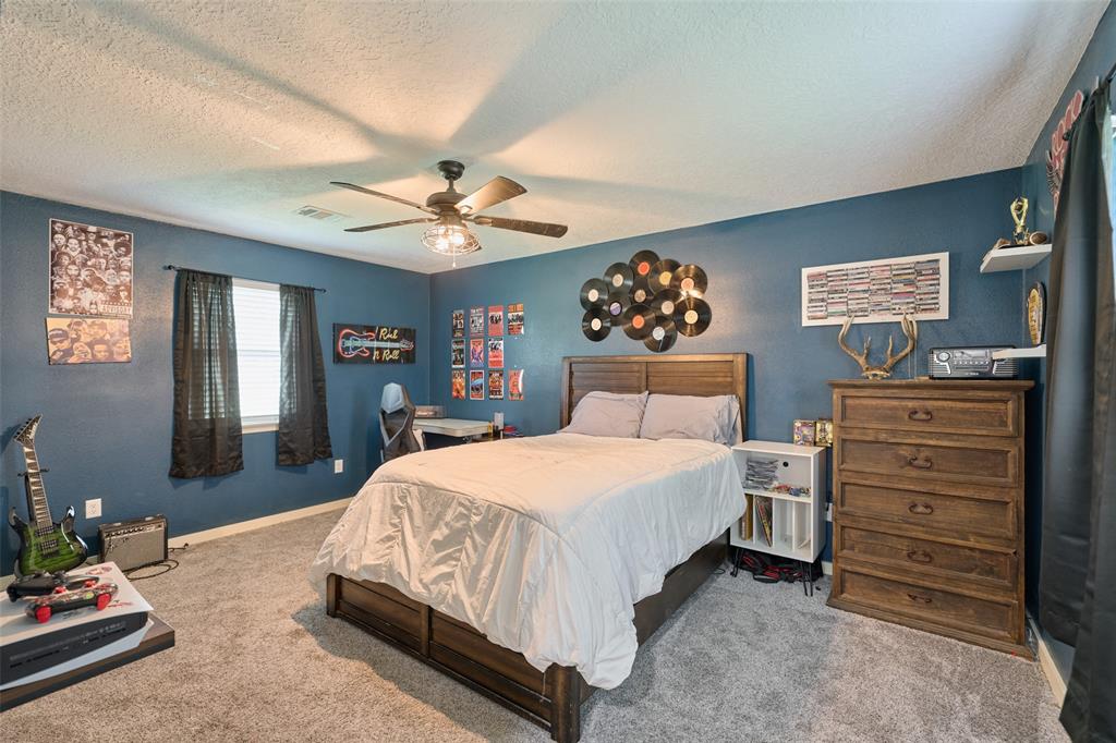 27548 N Log Cabin Road, Montgomery, Texas image 33