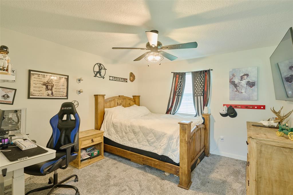 27548 N Log Cabin Road, Montgomery, Texas image 32